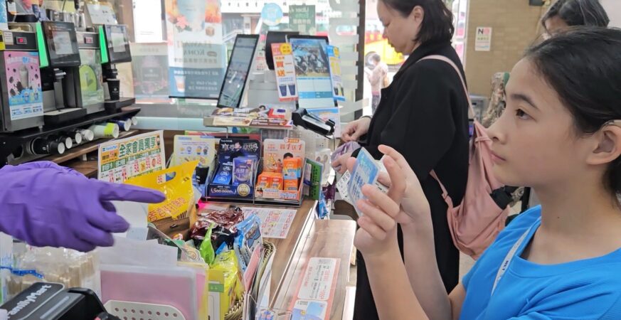 北市「鮮奶週報」暖心升級　特製小卡助學童兌換鮮奶