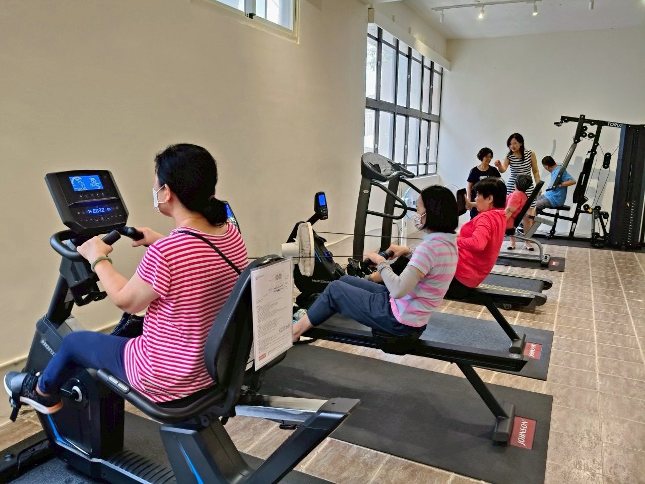 基隆第4處銀髮健身俱樂部揭牌啟用 砂灣站打造長者健康新據點 基隆第4處銀髮健身俱樂部揭牌啟用 砂灣站打造長者健康新據點