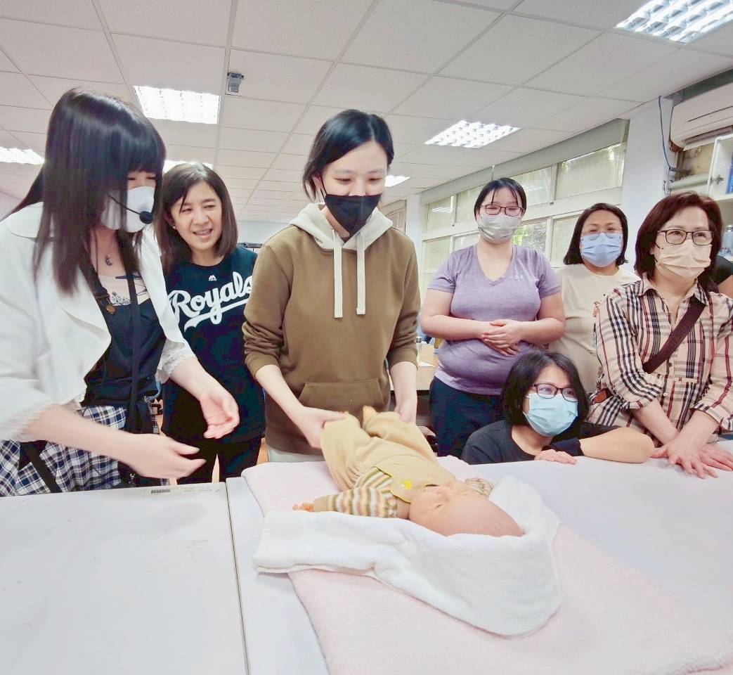 用愛守護每一位孩子！基隆托育人員訓練課程開放報名　10月溫暖登場